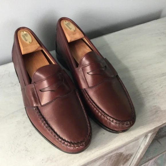 ALLEN EDMONDS CAMERON BURGUNDY LEATHER LOAFERS
